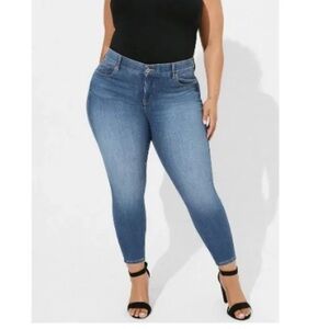 BOGO free! 2 pairs bombshell skinny jeans